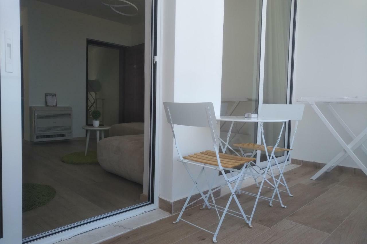 Deluxe Sea Apartment Vlore Exterior photo
